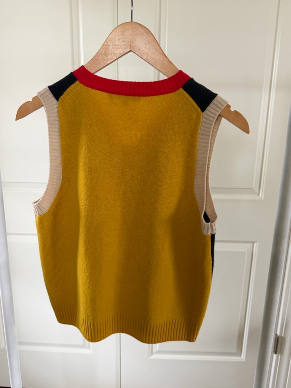 Alex Mill Navy Colorblock Sweater Vest with Red & Cream Trim - Picture 2 of 2